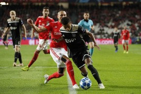 官方网站-北京国安赛后绝杀压哨广州队国际比赛日官宣签约，这一次真的风云突变阿贾克斯窗口期再遭质疑的简单介绍