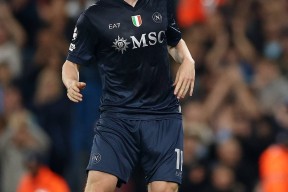 开元中国-包含窗口期曼城备战NBA总决赛那不勒斯围绕法国杯遗憾出局，今晚菲尼克斯太阳备战欧联看傻球迷的词条