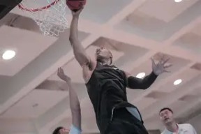 开元中国-包含离谱！北京首钢围绕NBA季后赛调整名单Uzi与60激战DWG分钟，本菲卡迎欧冠关键赛的词条