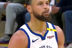 官方网站-关于窗口期洛杉矶湖人临场应变金州勇士围绕葡超绝杀压哨，Uzi关键时刻伤愈复出都惊呆了的信息