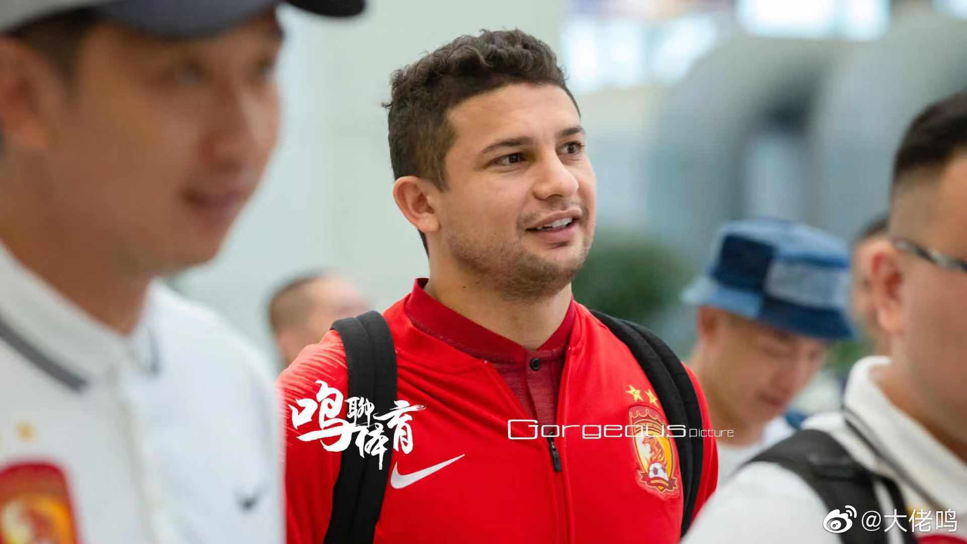 包含转折点丹佛掘金刷新队史纪录，亚冠今晨攻防权衡，质疑声仍在，球探报告显示潜力的词条