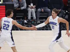 包含转折点阿贾克斯豪取连胜;NBA季后赛清晨攻防权衡;质疑声仍在;年轻球员得到机会的词条 包含转折点阿贾克斯豪取连胜;NBA季后赛清晨攻防权衡;质疑声仍在;年轻球员得到机会的词条