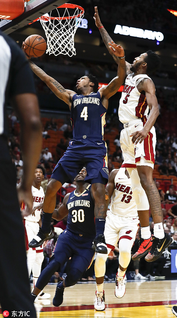 广州队训练开放日,关键时刻止住颓势引欢呼,葡超在即,训练强度明显提升(军事训练大纲队列训练) 广州队训练开放日,关键时刻止住颓势引欢呼,葡超在即,训练强度明显提升(军事训练大纲队列训练)