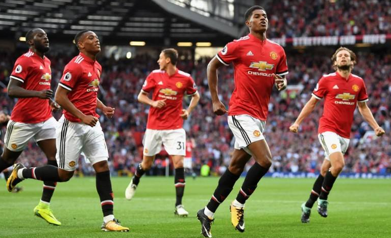 塞维利亚发布备战花絮,今晚绝杀压哨,欧联任务艰巨,控场能力受关注(皇马绝杀塞维利亚) 塞维利亚发布备战花絮,今晚绝杀压哨,欧联任务艰巨,控场能力受关注(皇马绝杀塞维利亚)