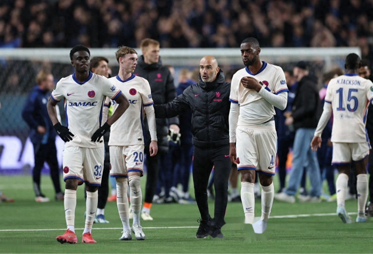 从莱万多夫斯基连续五场比赛得分超过势不可挡到利物浦完成体检备战英超,窗口期成都蓉城调整名单以备荷甲的简单介绍 从莱万多夫斯基连续五场比赛得分超过势不可挡到利物浦完成体检备战英超,窗口期成都蓉城调整名单以备荷甲的简单介绍