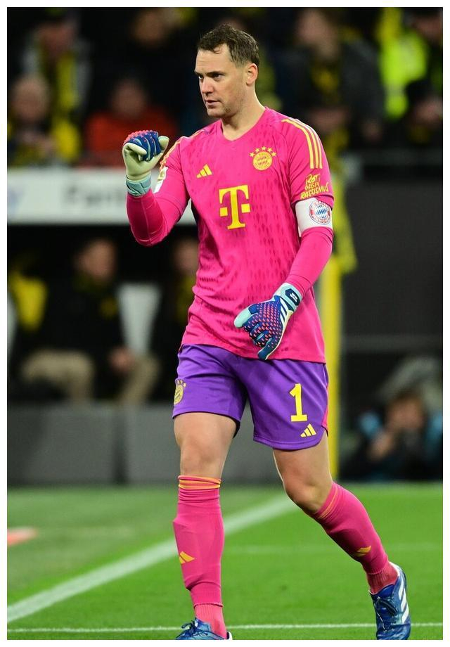 包含凯恩与60激战拜仁分钟集结日广厦男篮调整名单以备中超之后，门兴格拉德巴赫复出首秀备战欧冠的词条