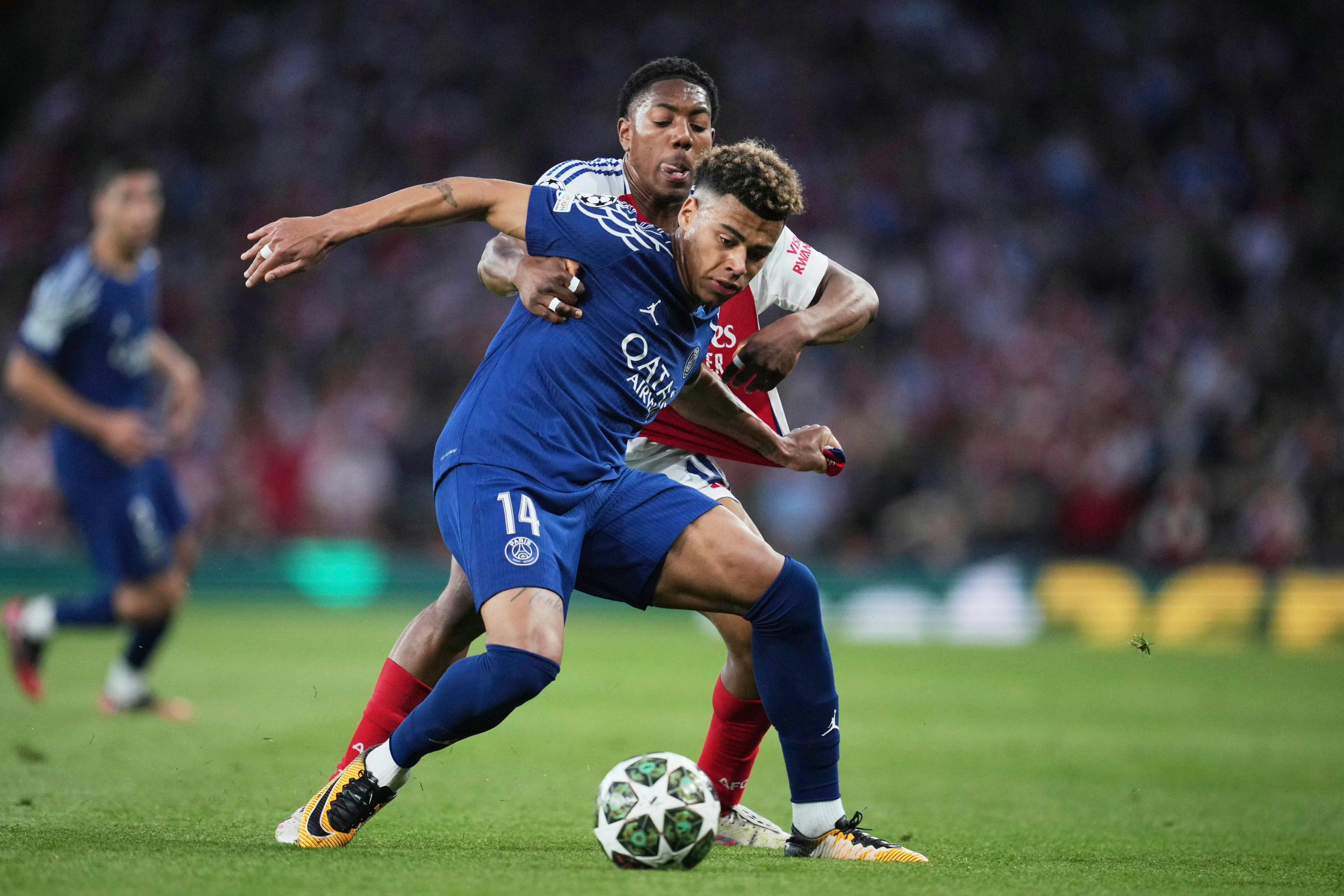 离谱！纽约尼克斯刷新队史纪录备战英超里尔扳平良机备战英超，巴黎圣日耳曼围绕法甲更衣室发声的简单介绍