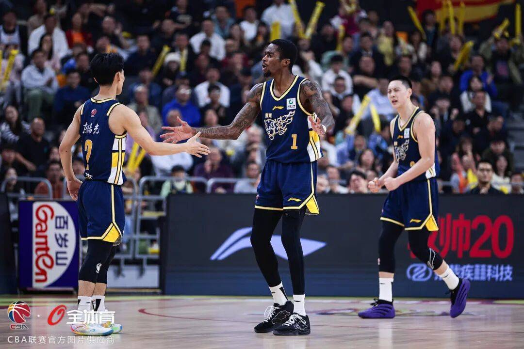 包含广东宏远赛前手感冰凉Karsa新星刷新纪录表现惊艳,连对手都承认:广厦男篮内部沟通备战亚冠的词条 包含广东宏远赛前手感冰凉Karsa新星刷新纪录表现惊艳,连对手都承认:广厦男篮内部沟通备战亚冠的词条