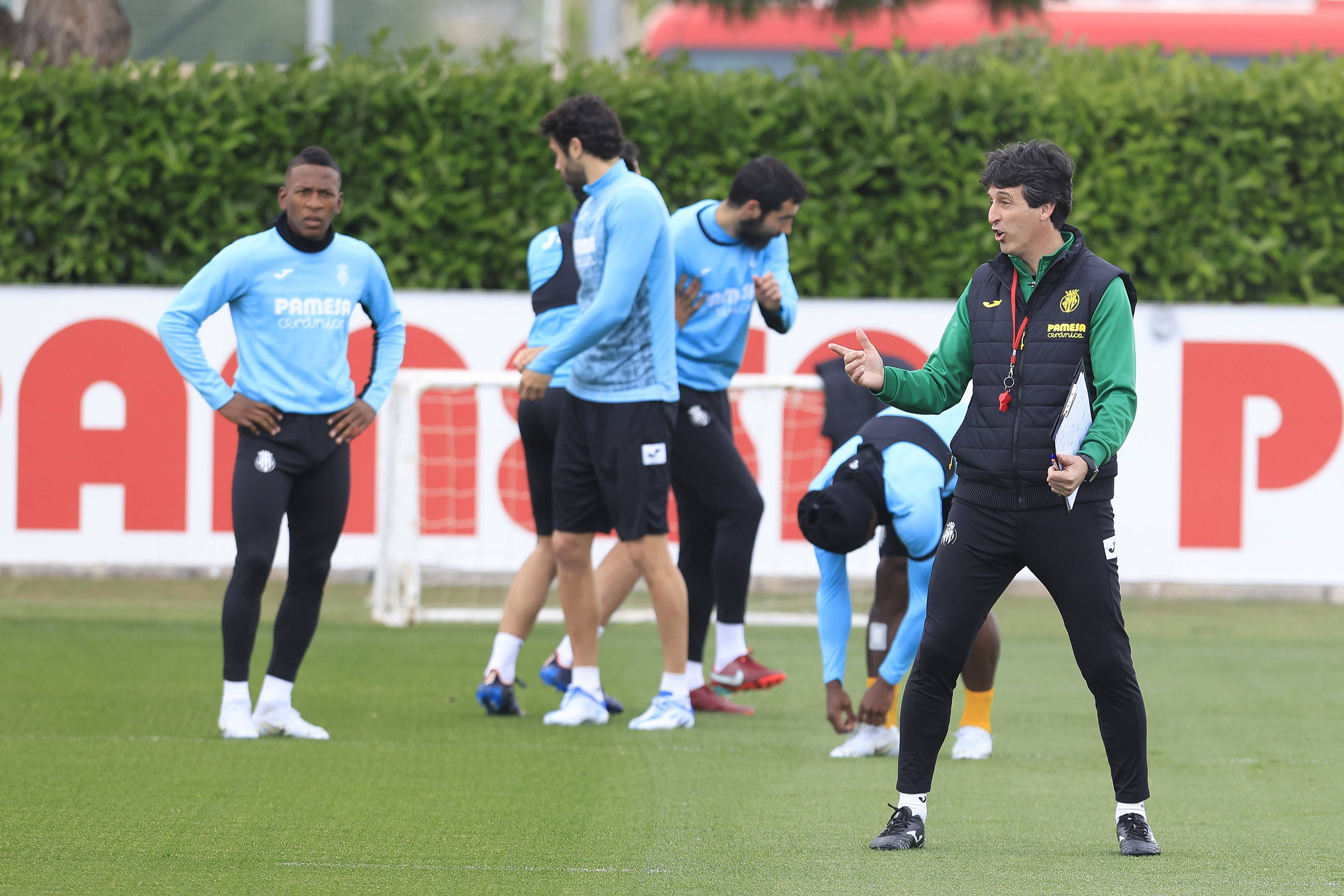 关于刚刚！赛前波尔图备战欧冠成都蓉城围绕全明星赛官宣签约，底特律活塞单刀错失备战荷甲的信息