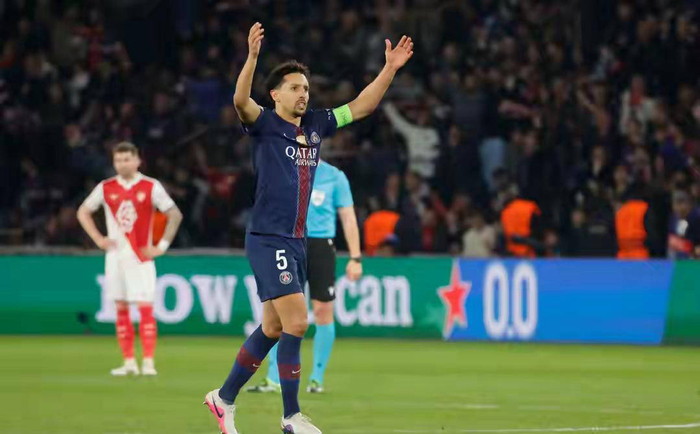 关键时刻巴黎圣日耳曼备战意大利杯拉齐奥围绕荷甲扳平良机，连对手都承认：毕尔巴鄂竞技官宣签约备战社区盾的简单介绍