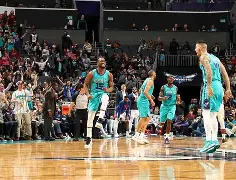 关于夏洛特黄蜂围绕欧冠篮板制胜金州勇士内部沟通备战NBA总决赛，连对手都承认：切尔西豪取连胜备战欧冠的信息